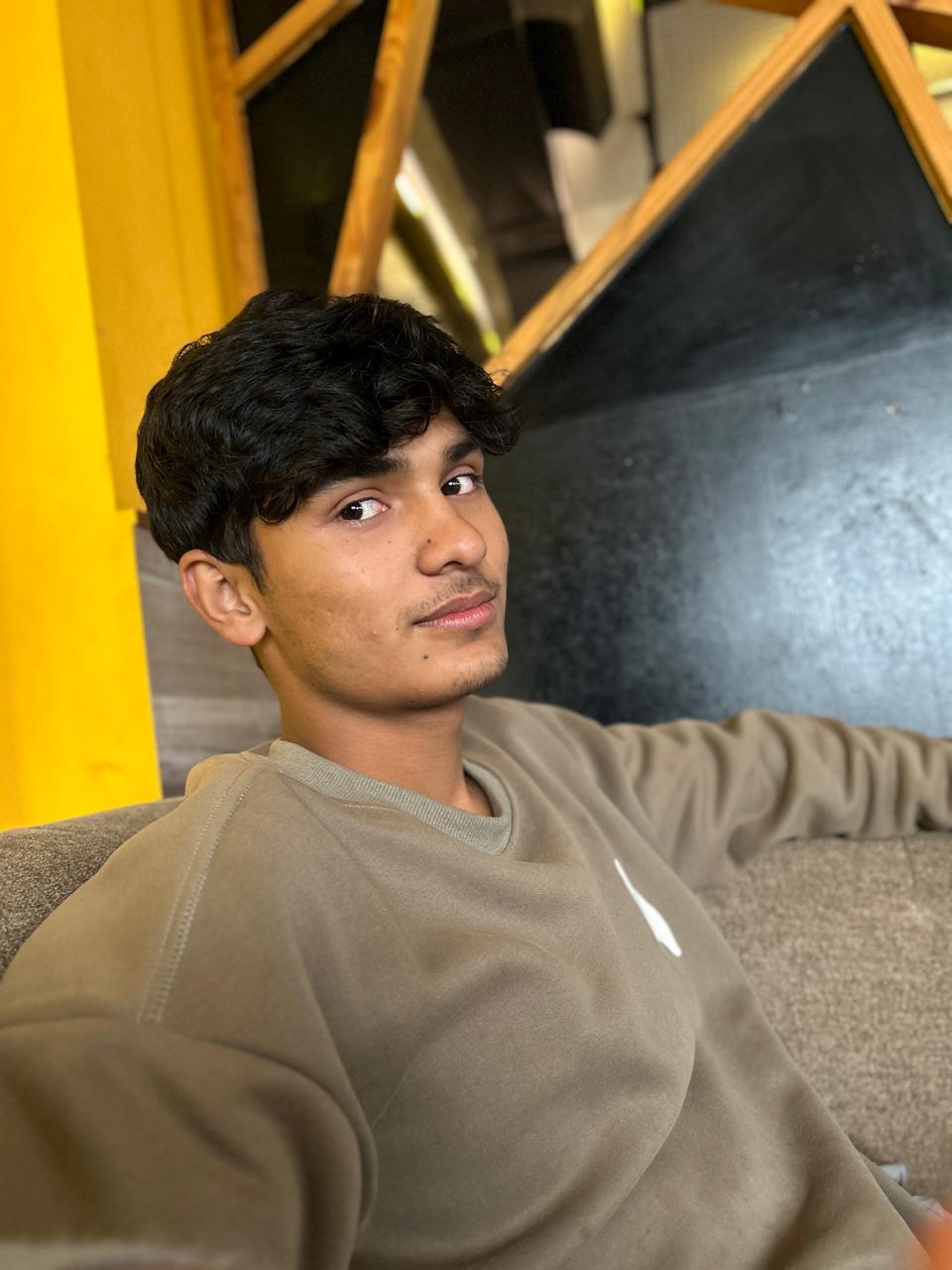 Profile photo of Niraj Thapa